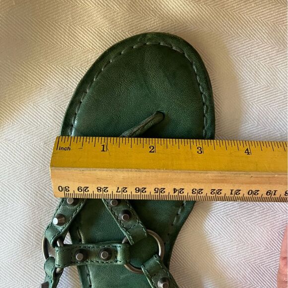 Frye Carson Ring thong sandal size 5.5 fits like 6.5 see measurements, Excellent - Picture 7 of 7